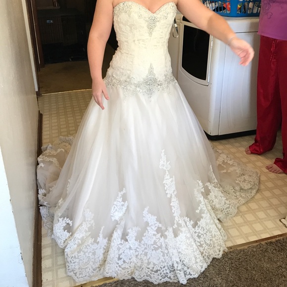 Wedding dress